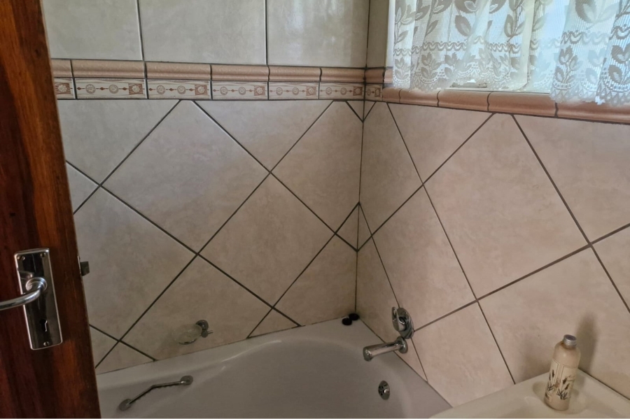 3 Bedroom Property for Sale in Wilkoppies North West
